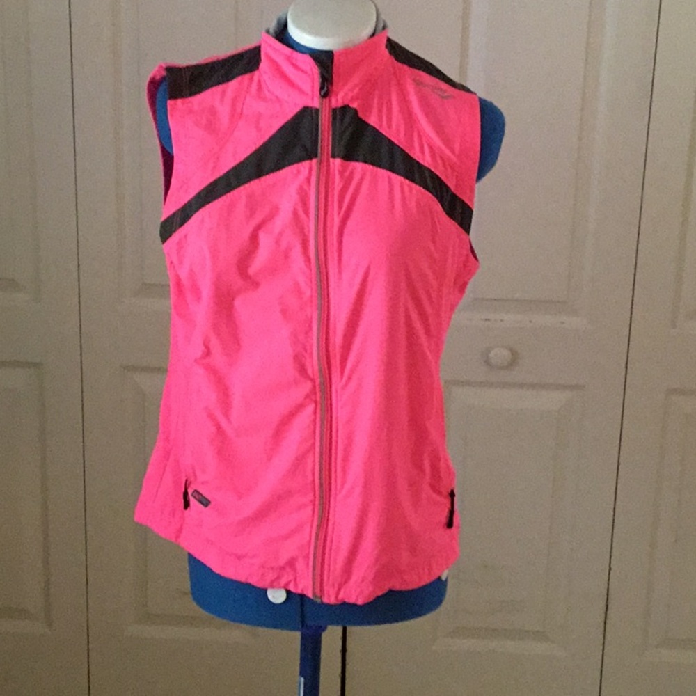 Saucony VisiPro Running Vest - Excellent Condition
